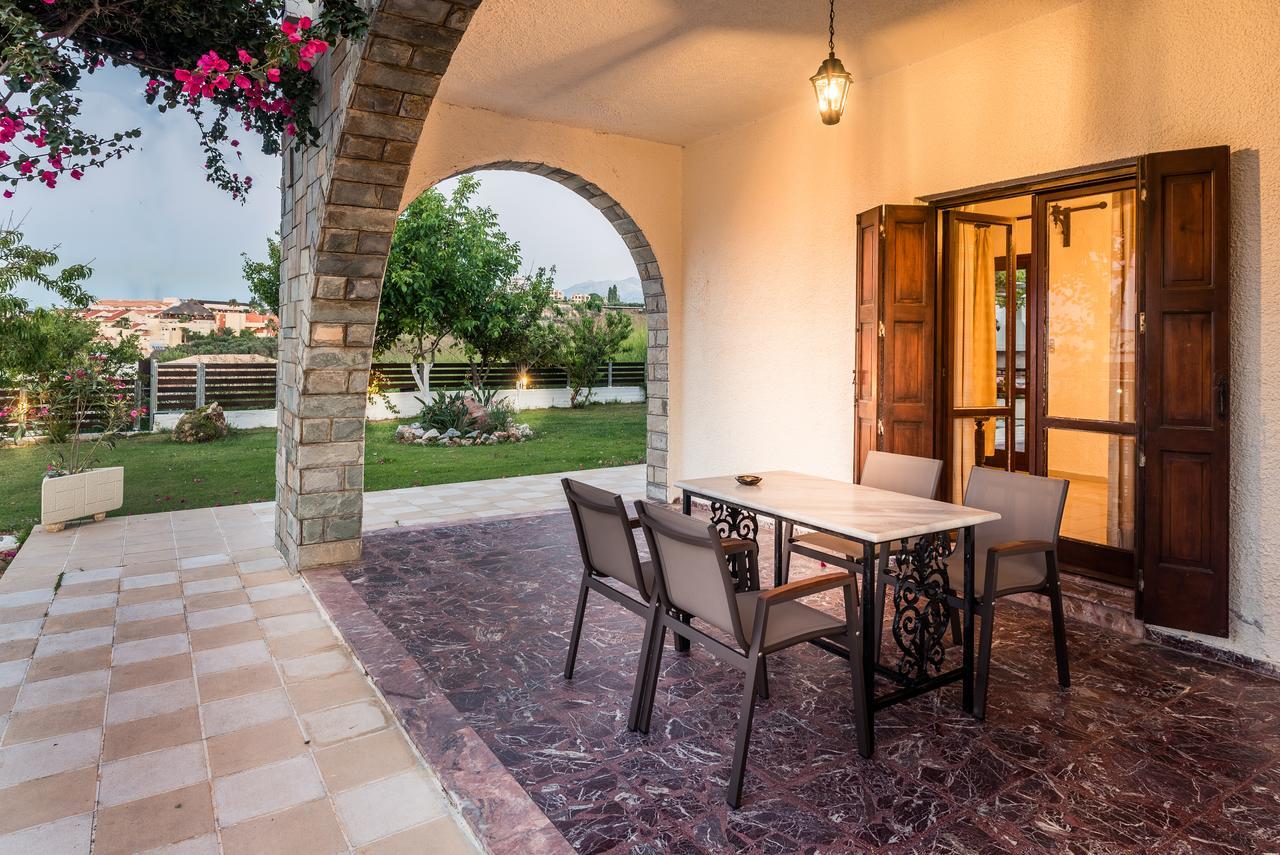 Villa Merabello Agia Marina  Exterior photo